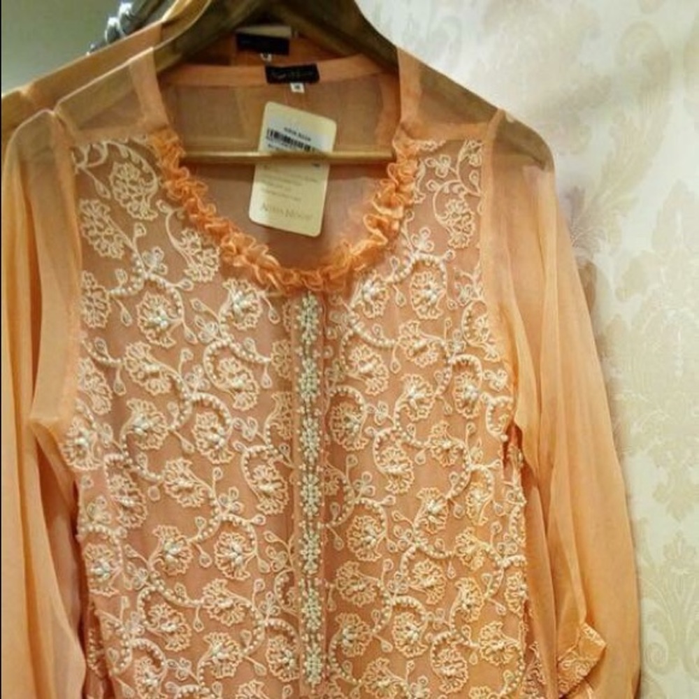 Agha noor kurti in S